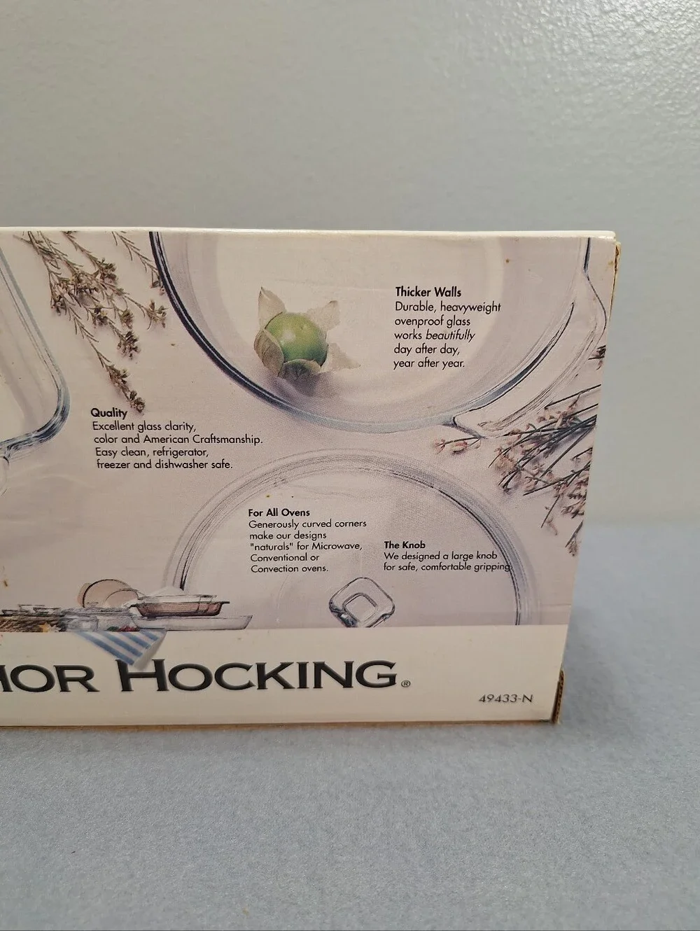 NOS  Vintage 90s Anchor Hocking 9x5 Inch 1 QT Glass Bread Pan In Box USA